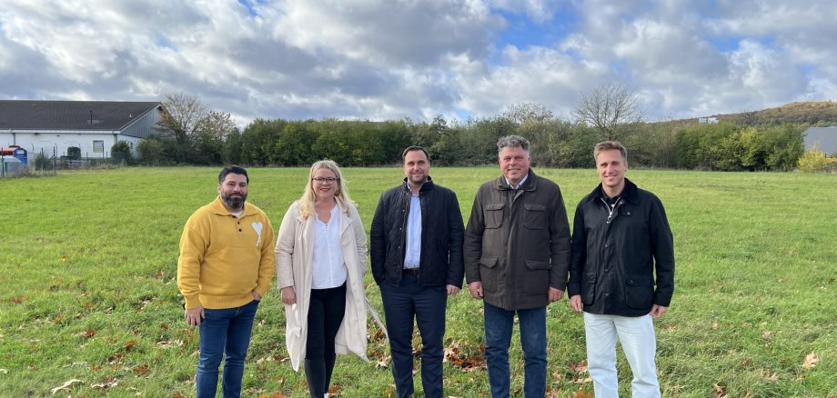 Gaben gemeinsam den Startschuss für die Akquisephase des neuen Ärztehauses Rosbach: Gaben gemeinsam den Startschuss für die Akquisephase des neuen Ärztehauses Rosbach: