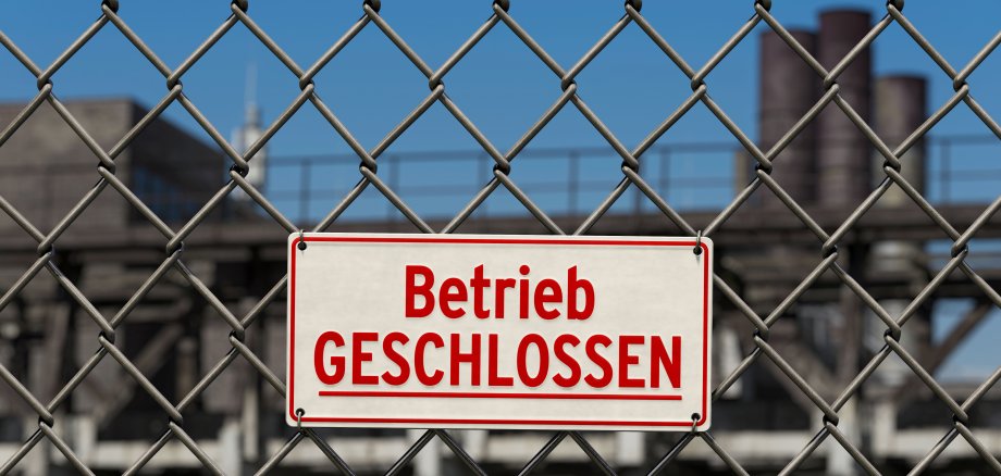 3d,Illustration,,Sign:,Plant,Closed,("betrieb,Geschlossen",In,German)