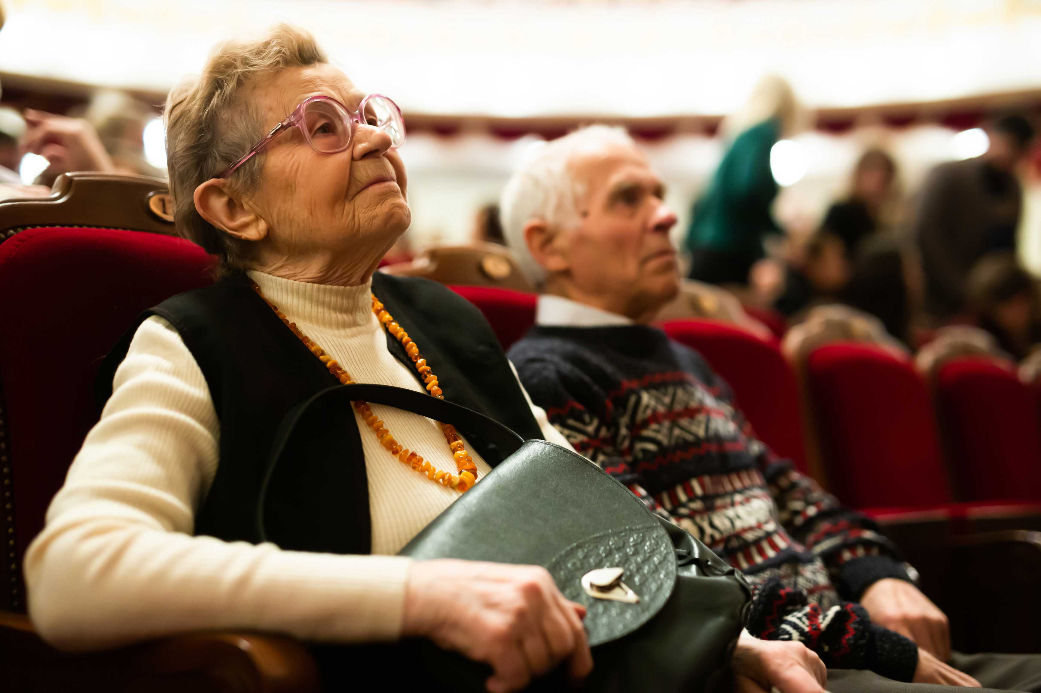 Mature,Seniora,Is,Interested,In,Watching,Ballet,Performance,In,Theater Mature,Seniora,Is,Interested,In,Watching,Ballet,Performance,In,Theater